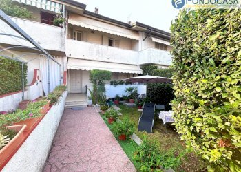 facciata - Villa Via Fiumetto, Seravezza - foto 1