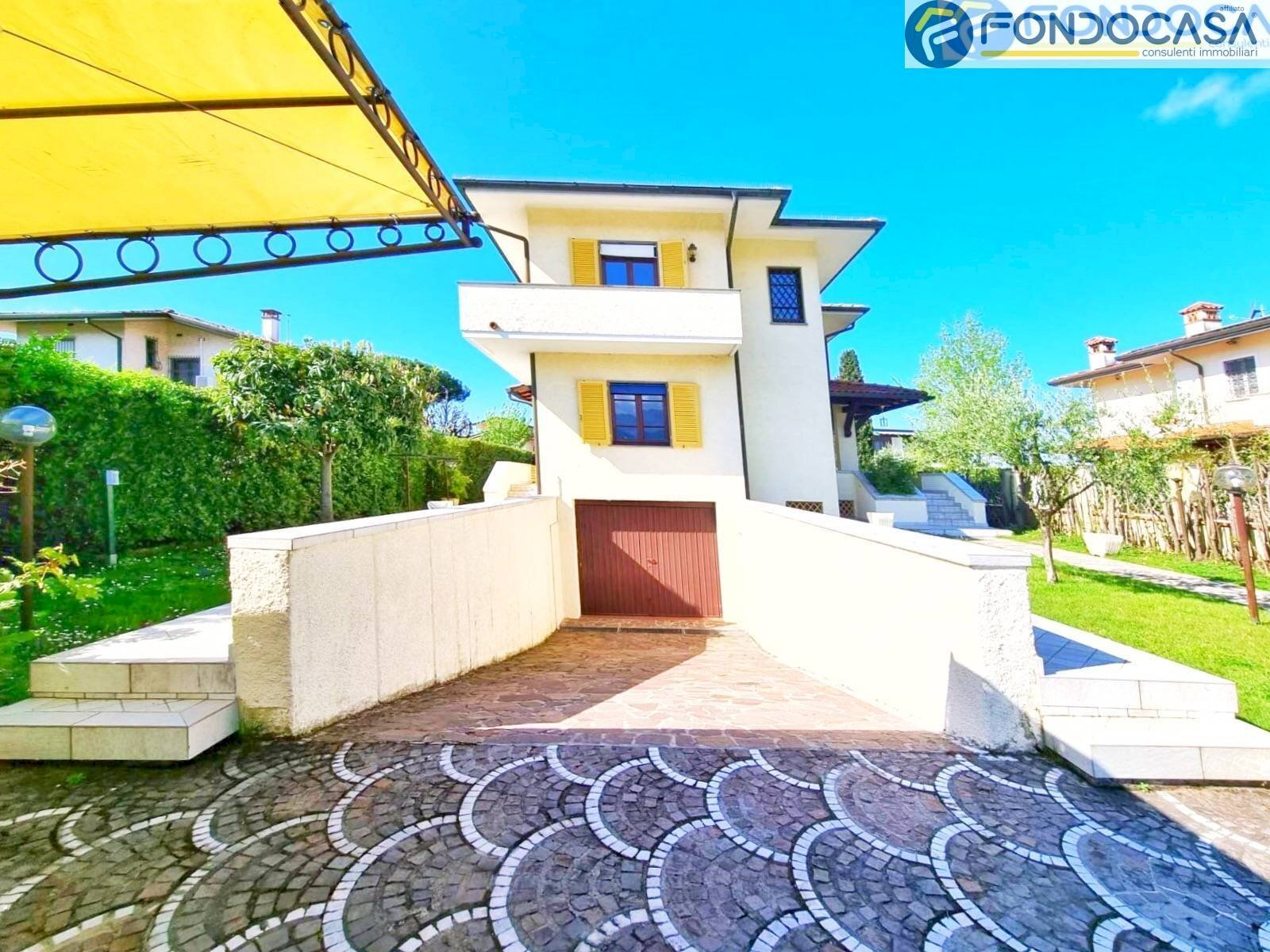facciata - Villa Via Frencesco Donati
 
236, Forte dei Marmi - foto 2