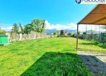 giardino - Villa Via Frencesco Donati
 
236, Forte dei Marmi - foto 43