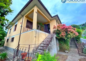 facciata - Villa via risciolo, Pietrasanta - foto 4