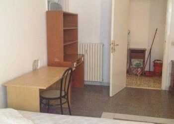 Foto 3 - Trilocale Via Borgo Stretto
 
1, Pisa - foto 3