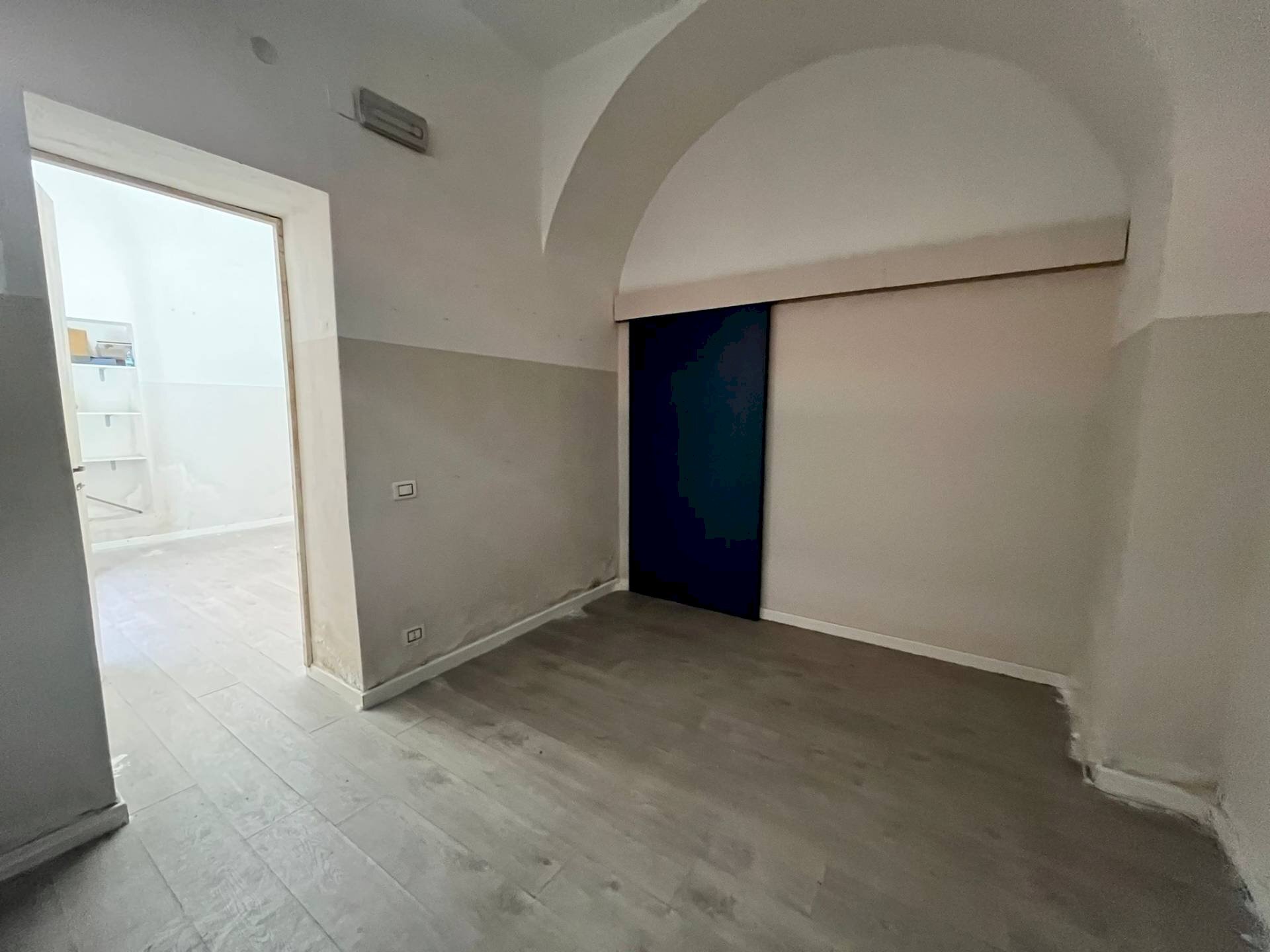 Foto 2 - Attività Commerciale Via Sant'andrea
 
1, Pisa - foto 2