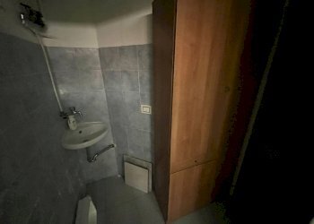 Foto 4 - Attività Commerciale Via Sant'andrea
 
1, Pisa - foto 4