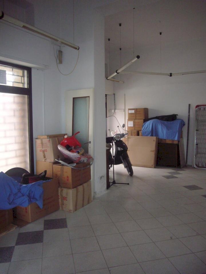 Foto 1 - Commercial Activity via di goletta
 
2, Pisa - photo 1