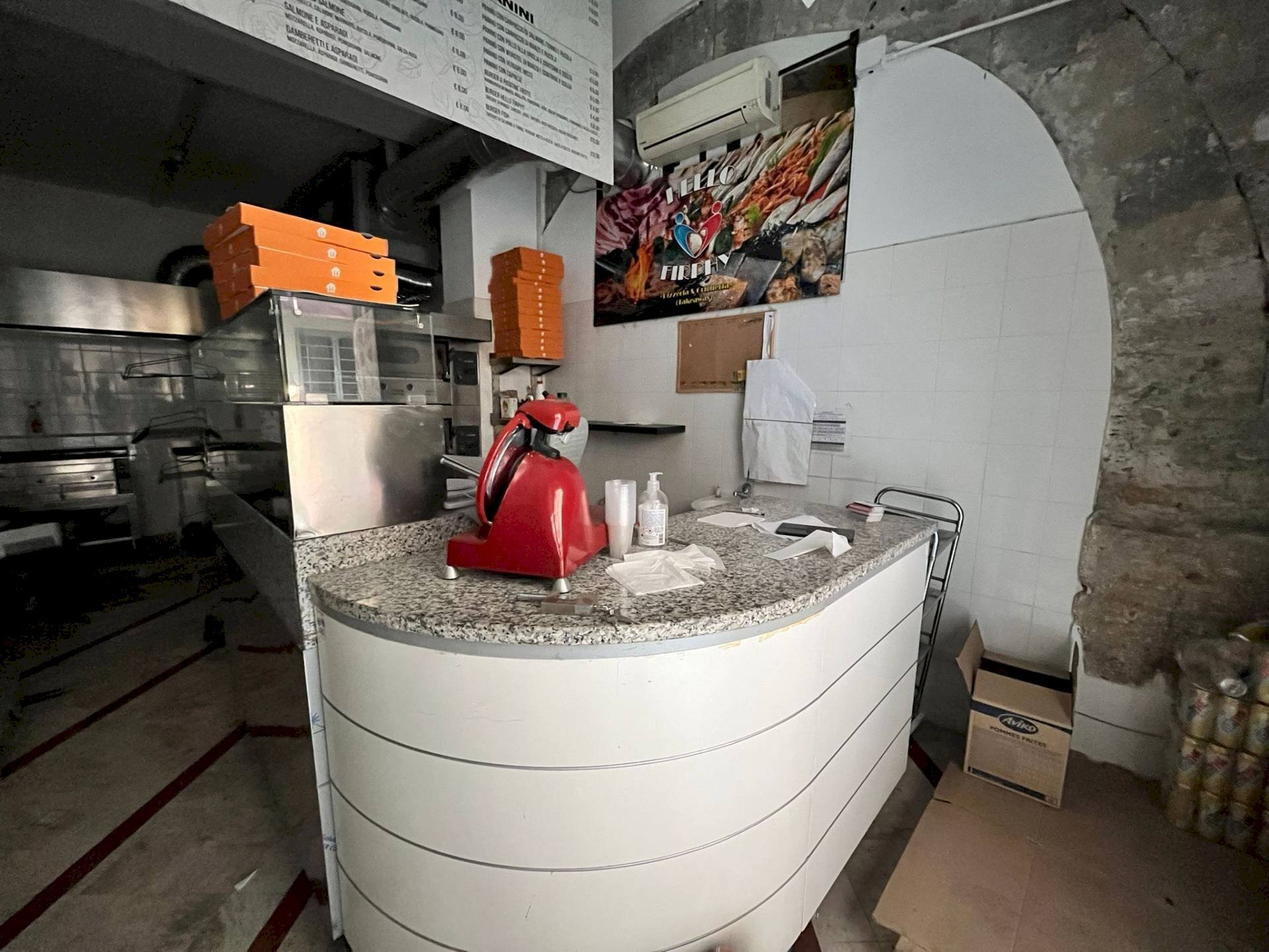 Foto 2 - Attività Commerciale Via Borgo Stretto, Pisa - foto 2