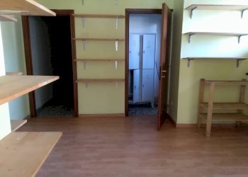 Foto 2 - Attività Commerciale Via Fonda, Pisa - foto 2