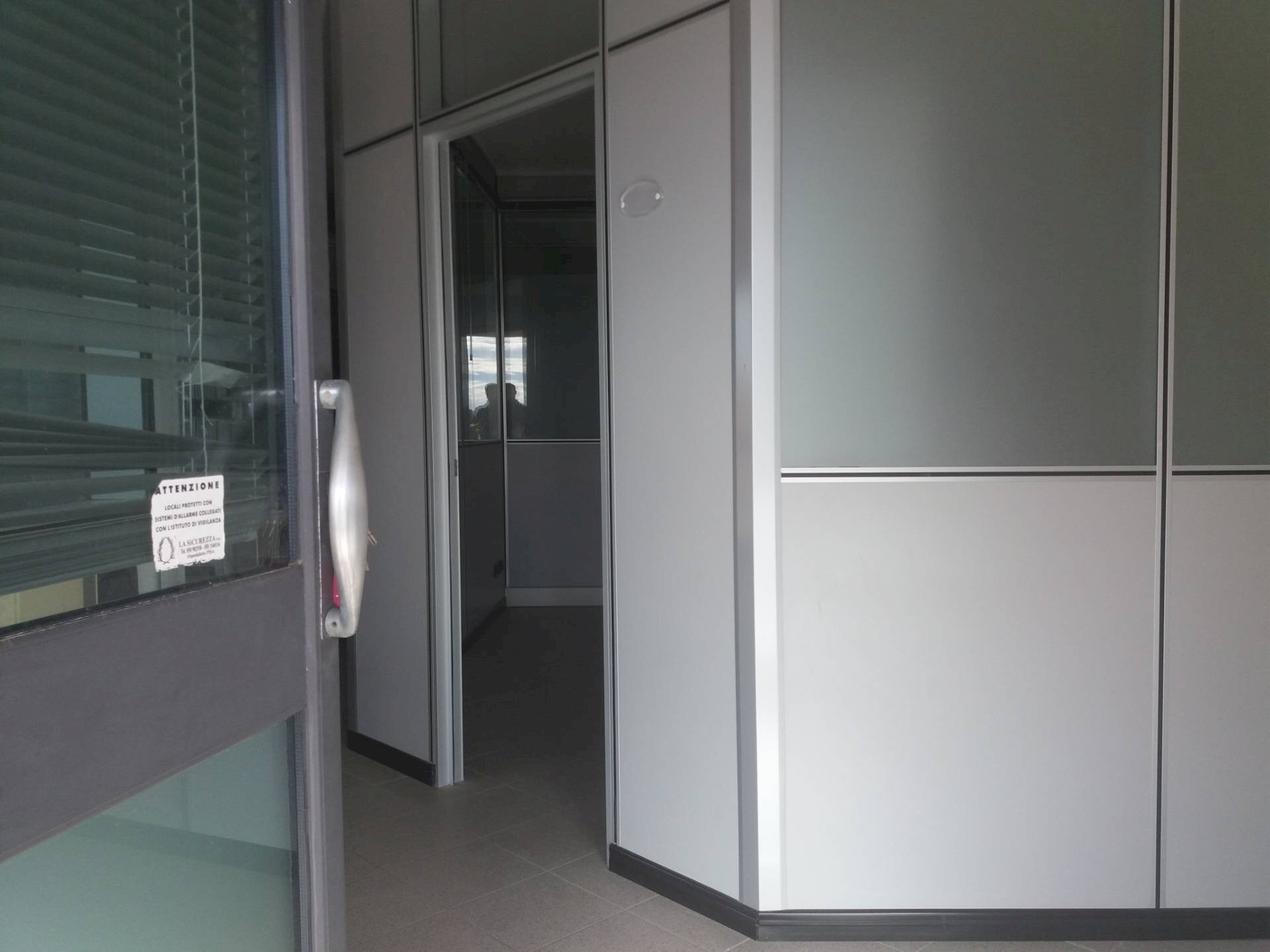 Foto 1 - Office via lenin
 
-, San Giuliano Terme - photo 1
