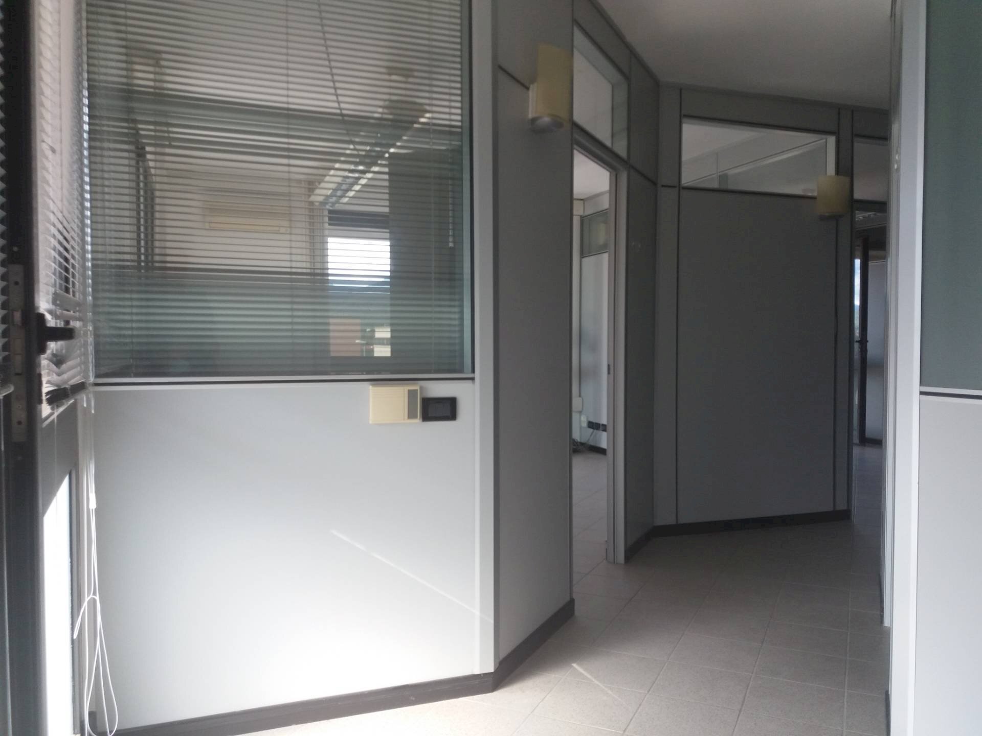 Foto 2 - Office via lenin
 
-, San Giuliano Terme - photo 2