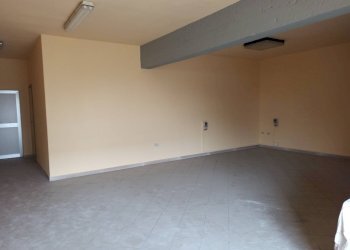 Foto 1 - Attività Commerciale via calcesana
 
-, San Giuliano Terme - foto 1