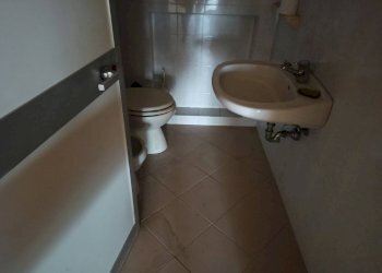 Foto 3 - Attività Commerciale via calcesana
 
-, San Giuliano Terme - foto 3