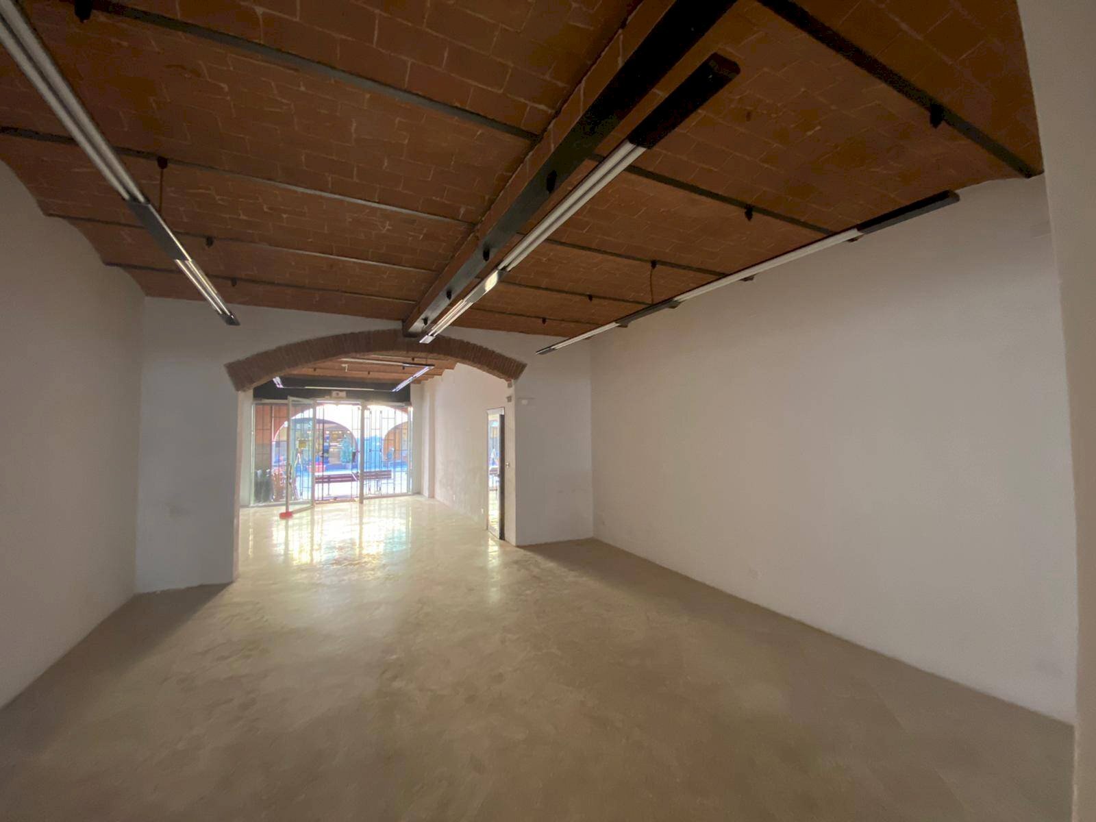 Foto 3 - Commercial Activity via tosco romagnola
 
300, Cascina - photo 3