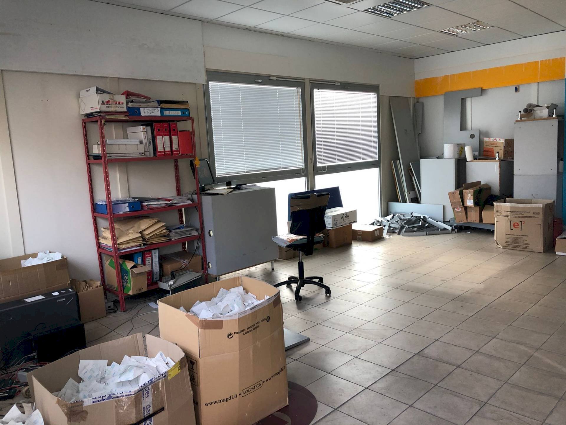 Foto 3 - Commercial Activity via tosco romagnola
 
1, Cascina - photo 3