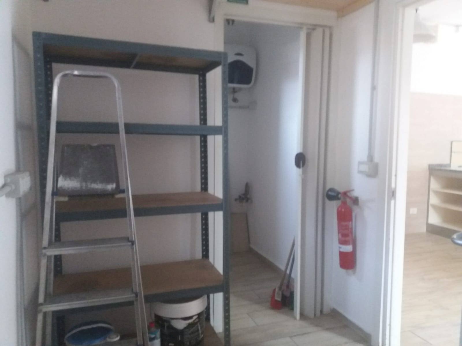 Foto 3 - Attività Commerciale via calcesana
 
-, San Giuliano Terme - foto 3