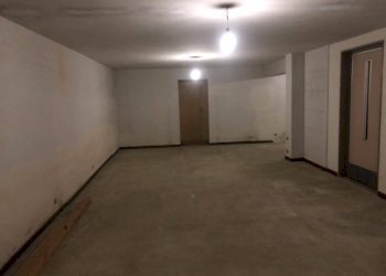 Foto 4 - Commercial Activity via tosco romagnola
 
1, Cascina - photo 4