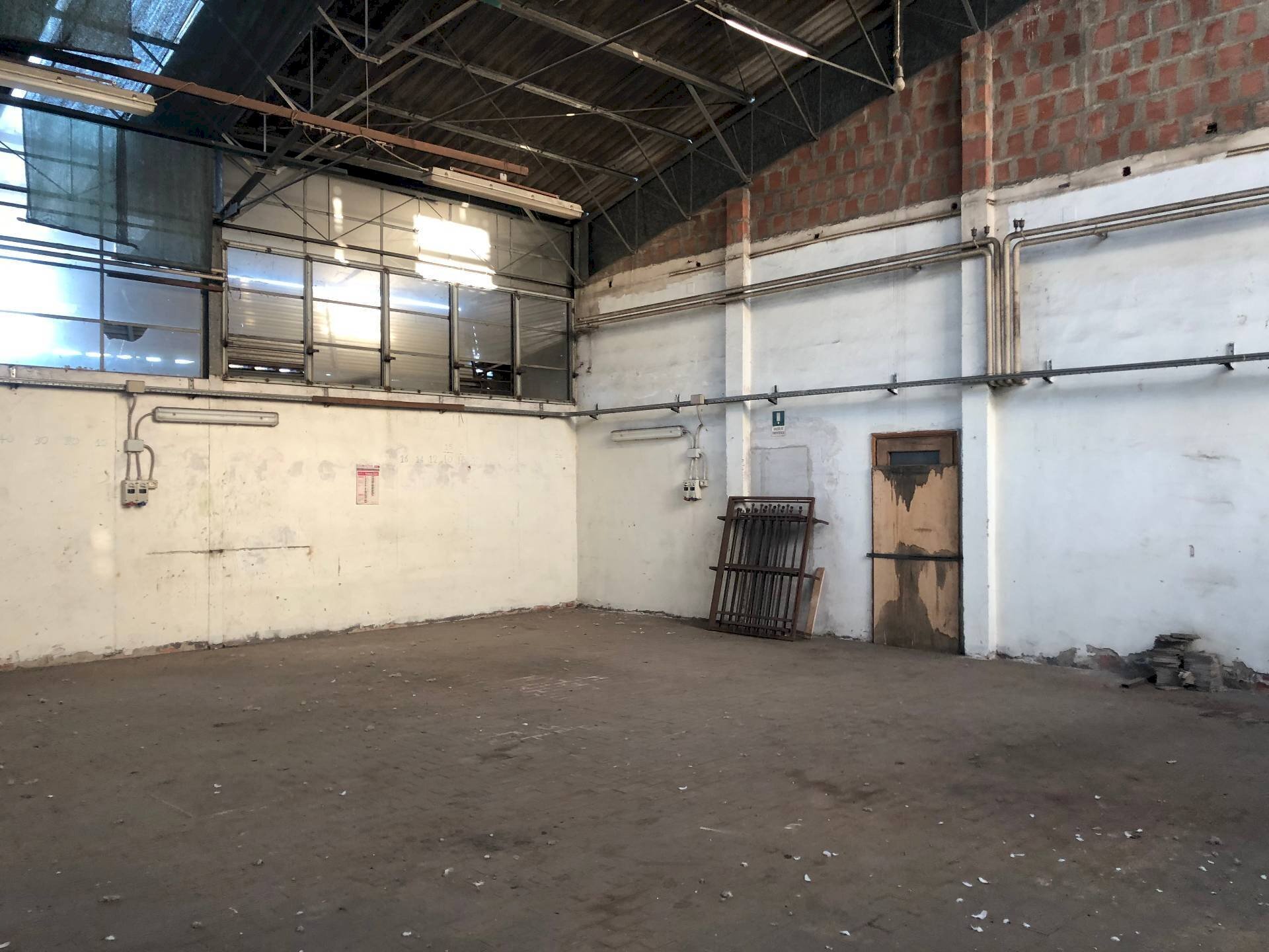 Foto 1 - Commercial Activity via lenin
 
-, San Giuliano Terme - photo 1