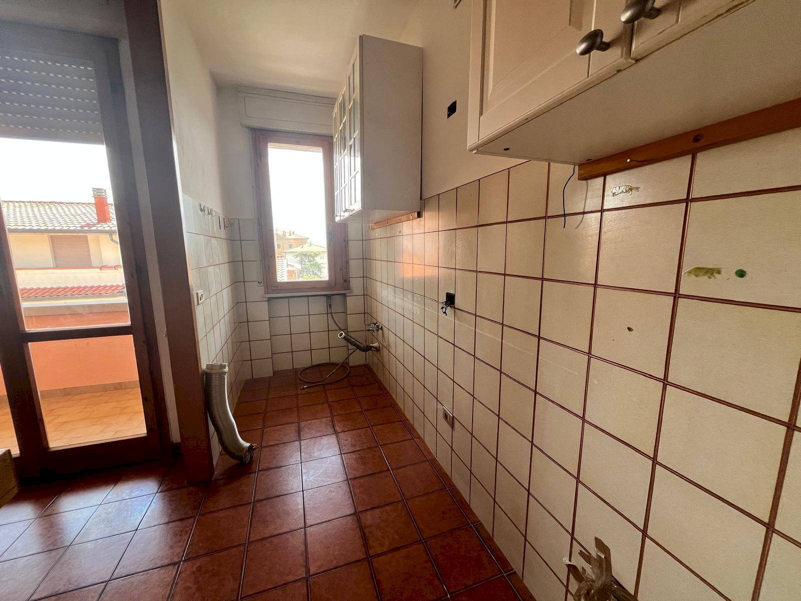 Foto 2 - Appartamento via pergolesi
 
1, Cascina - foto 2