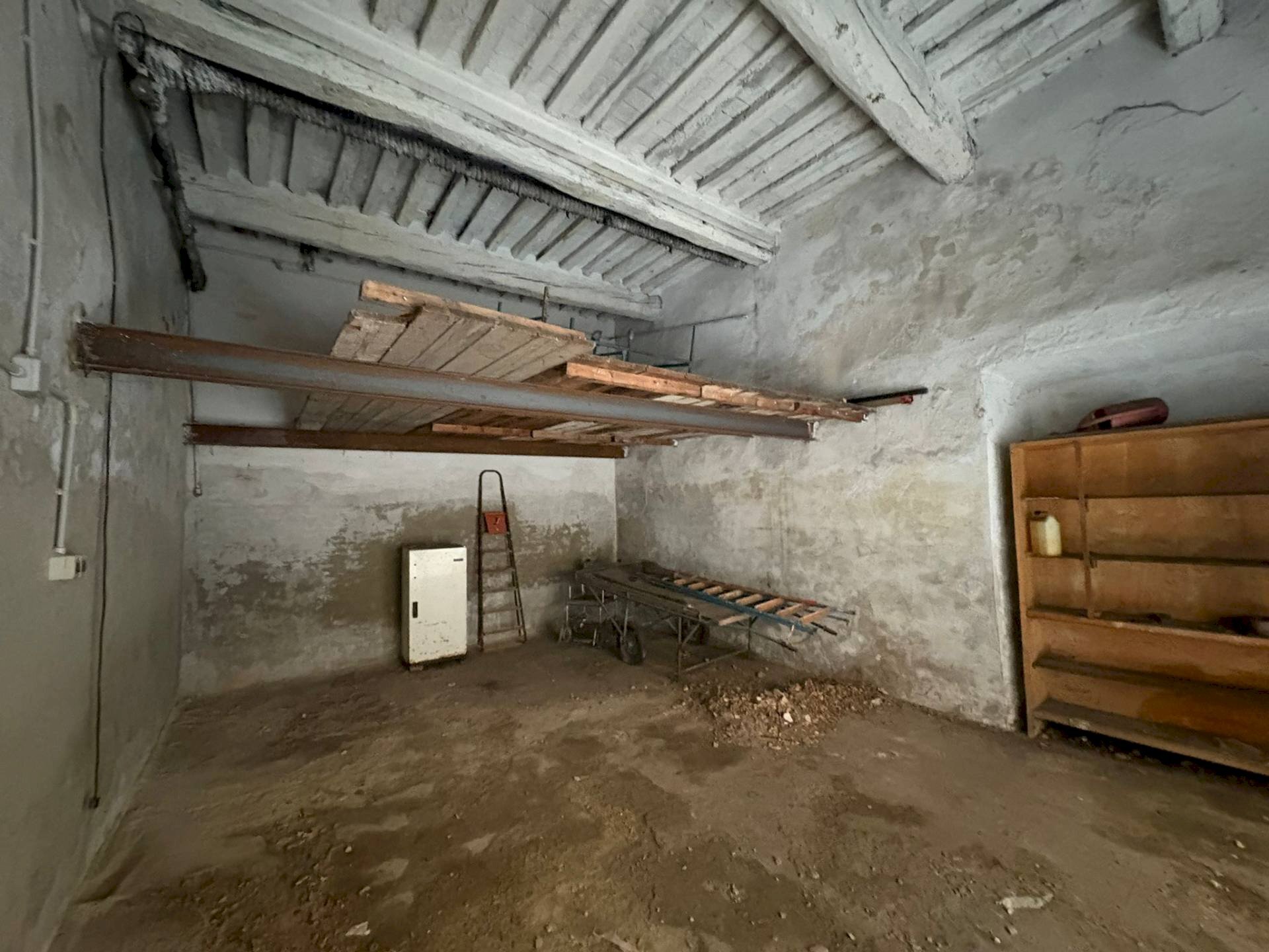 Foto 3 - Attività Commerciale Via Curtatone E Montanara
 
1, Pisa - foto 3