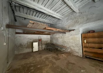 Foto 5 - Attività Commerciale Via Curtatone E Montanara
 
1, Pisa - foto 5