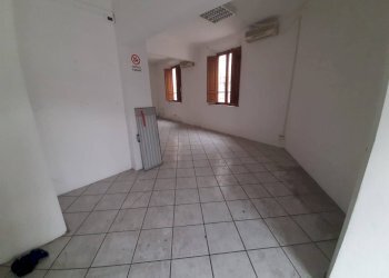 Foto 1 - Attività Commerciale via che guevara pontasserchio
 
55, San Giuliano Terme - foto 1