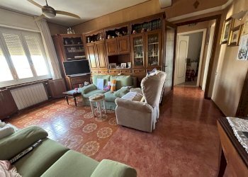 Foto 1 - Quadrilocale via giovanni pascoli
 
1, Cascina - foto 1