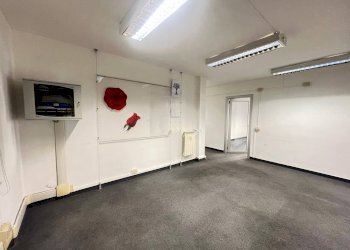 Foto 2 - Office Viale Antonio Gramsci
 
1, Pisa - photo 2