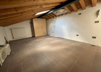 Foto 15 - Quadrilocale via piastroni
 
25, Cascina - foto 15