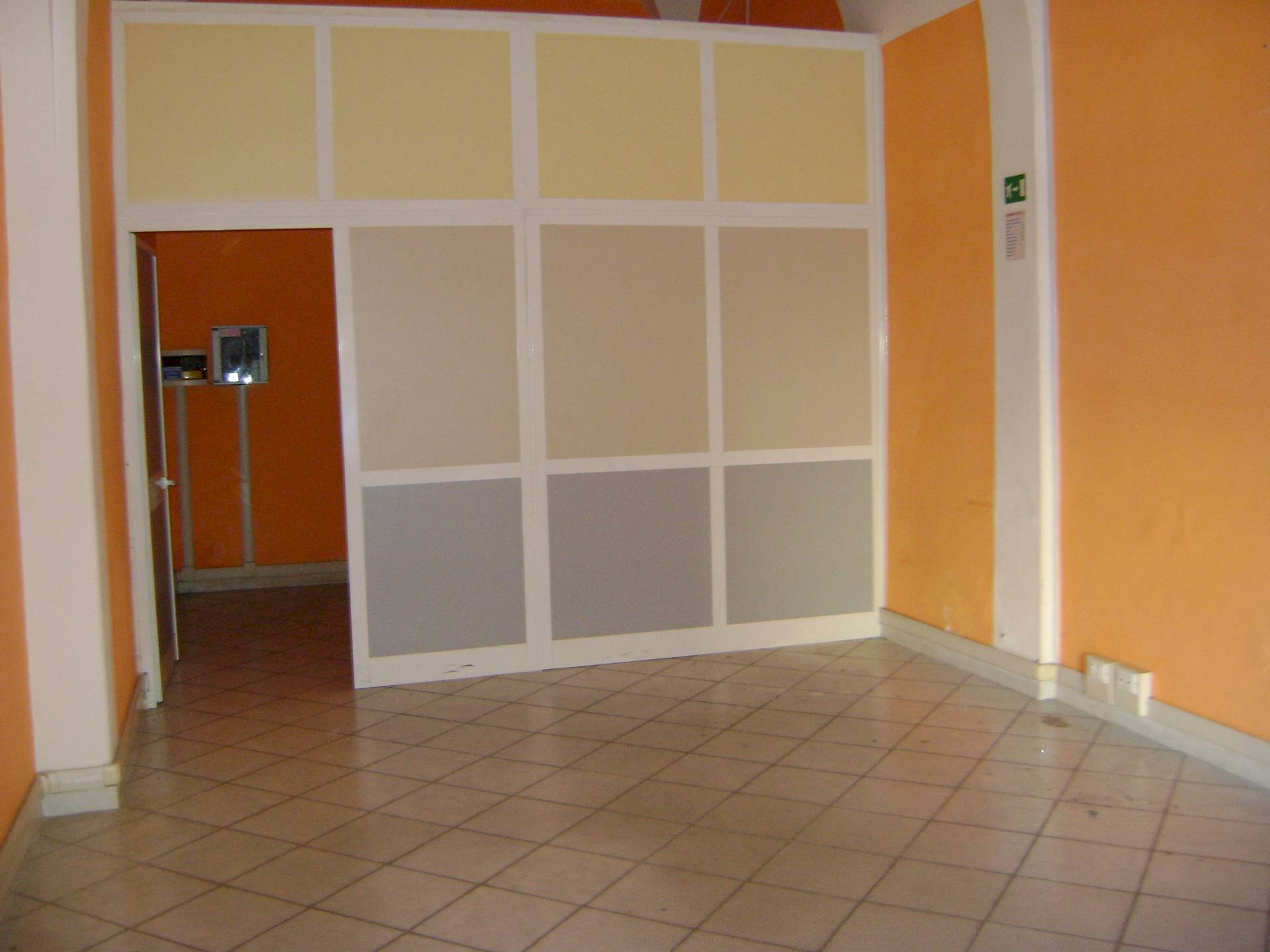 Foto 1 - Attività Commerciale Piazza Elia Benamozegh, Livorno - foto 1