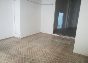 Foto 2 - Attività Commerciale Via Cosimo Del Fante
12, Livorno - foto 2
