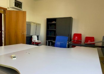 Foto 21 - Ufficio Via Leonardo Da Vinci
 
13, Livorno - foto 21