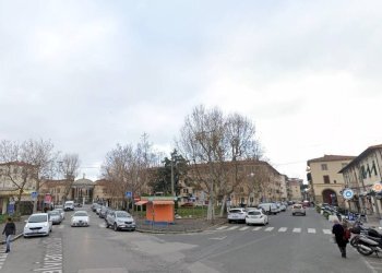 Foto 2 - Attività Commerciale Piazza Damiano Chiesa
 
22, Livorno - foto 2