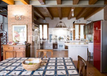 Cucina - Casa indipendente via bassette, Noventa di Piave - foto 4