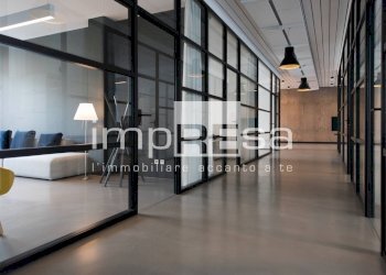 Foto 2 - Negozio via Roma
 
125, Cinto Caomaggiore - foto 2