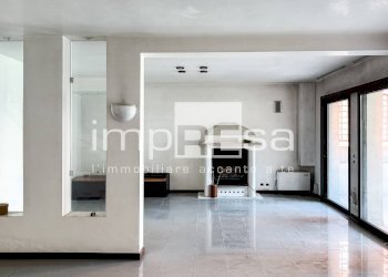 Foto 1 - Casa indipendente piazza umberto I
 
29, Meduna di Livenza - foto 1