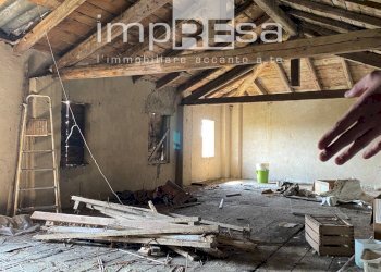 Foto 2 - Rustico via guglielmo marconi
 
1, Gruaro - foto 2