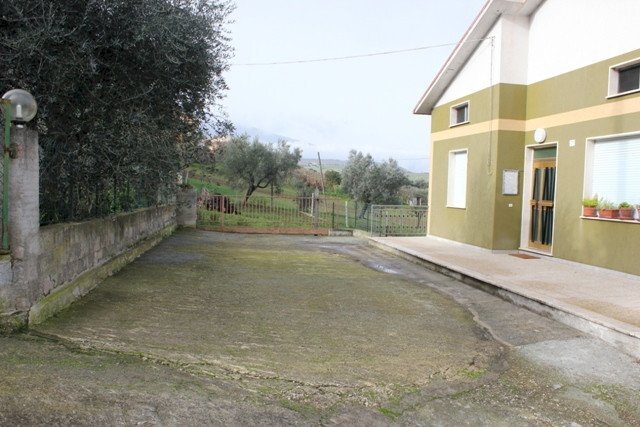 Foto 3 - Rustico Frazione borrano
 
64010, Civitella del Tronto - foto 3