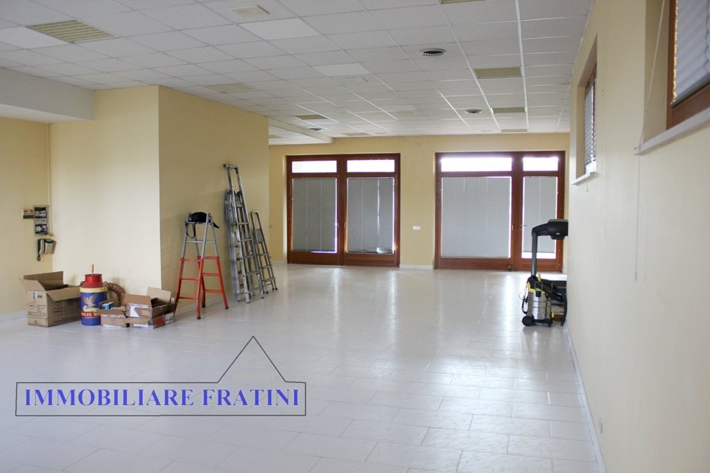 Foto 1 - Locale Commerciale Maltignano, Maltignano - foto 1