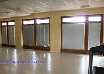 Foto 3 - Commercial Premises Maltignano, Maltignano - photo 3