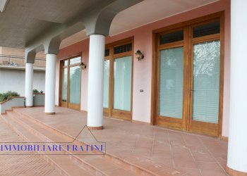 Foto 10 - Commercial Premises Maltignano, Maltignano - photo 10