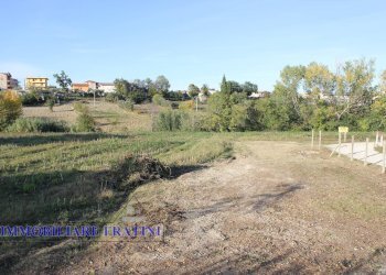 Foto 1 - Agricultural land Viale Abruzzi, Maltignano - photo 1