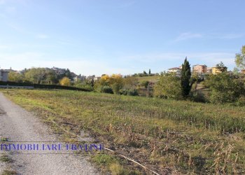 Foto 3 - Agricultural land Viale Abruzzi, Maltignano - photo 3