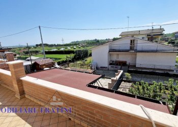 Foto 26 - Terraced Villa Viale Dei Fiori
 
49, Sant'Egidio alla Vibrata - photo 26