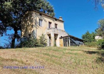 Foto 1 - Rustico Via della Madonna
 
19, Campli - foto 1