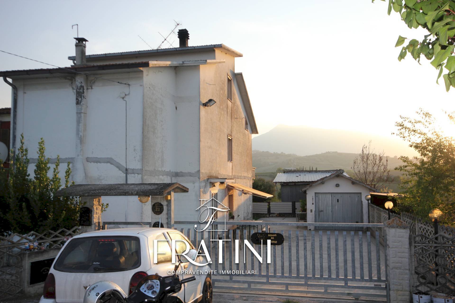 Foto 2 - Casa indipendente Tavolaccio
 
28, Civitella del Tronto - foto 2