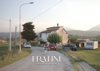 Foto 1 - Casa indipendente Tavolaccio
 
28, Civitella del Tronto - foto 1