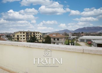 Foto 26 - Attico Via J . F .Kennedy
 
29, Sant'Egidio alla Vibrata - foto 26