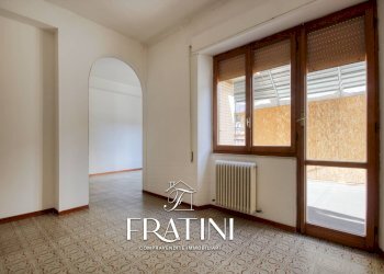 Foto 3 - Appartamento Via Crispi
 
4, Castel di Lama - foto 3