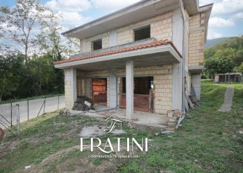 Foto 2 - Casa indipendente Viale Rozzi
 
19, Campli - foto 2