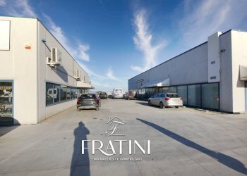 Foto 1 - Capannone Via dei Castani
 
54, Martinsicuro - foto 1