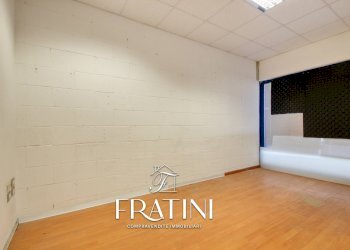 Foto 16 - Capannone Via dei Castani
 
54, Martinsicuro - foto 16