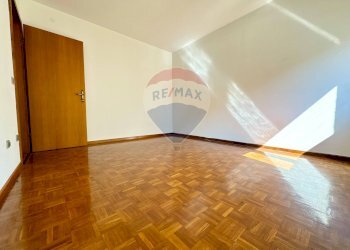 Stanza vuota - Quadrilocale Via San Giovanni Bosco
 
12, Tolmezzo - foto 13